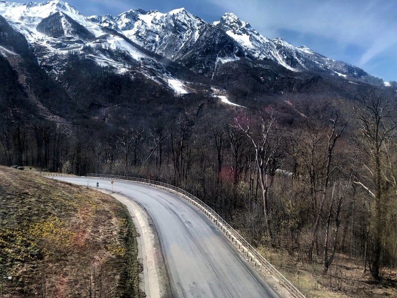 Почти на 80 % готова дорога к туристско-рекреационному комплексу «Мамисон» в Северной Осетии