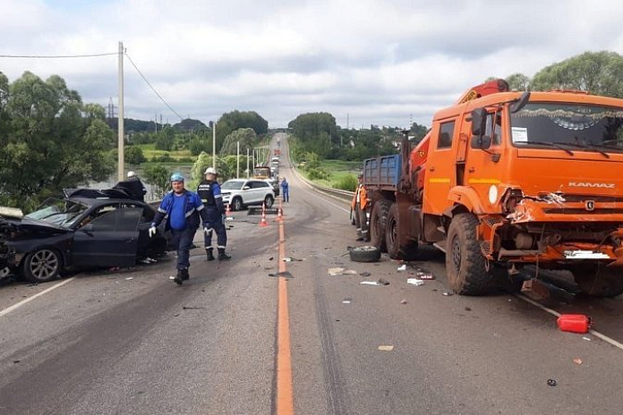 Девушка погибла в утренней аварии на трассе А-142 в Курской области