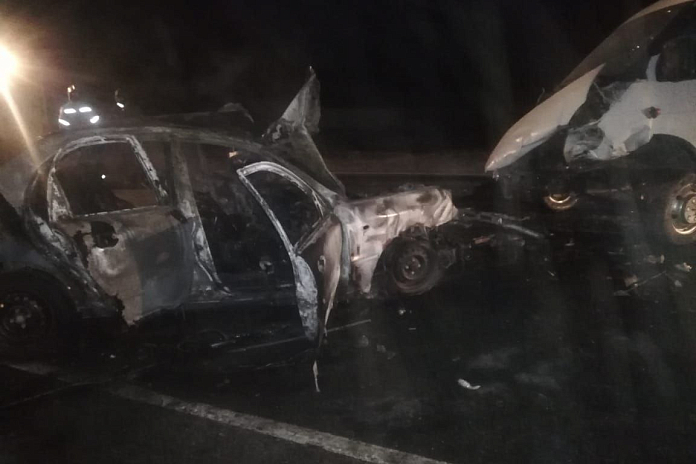 Четверо из легковушки погибли на месте лобового ДТП с «Газелью» в Оренбургской области