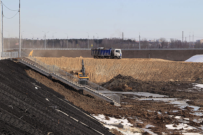 В Брянске продолжается строительство моста через Десну