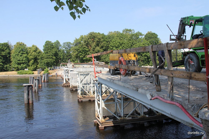 Мэр Орла проверил ход реконструкции Красного моста