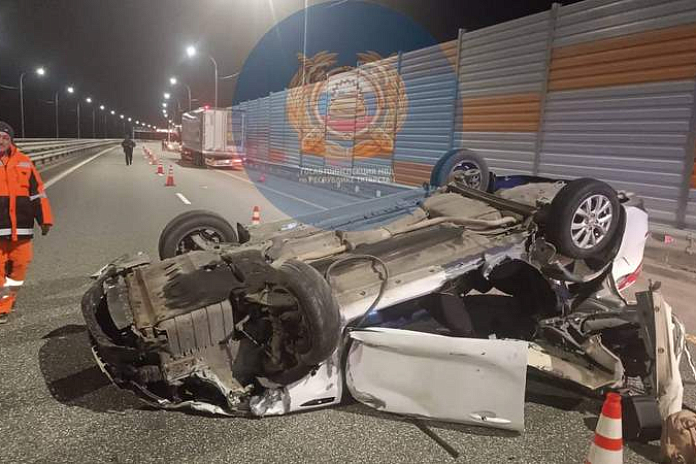 В ночной аварии на трассе М-12 Восток в Татарстане погибли две пассажирки легковушки