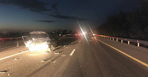 Пассажир ВАЗа погиб в аварии на трассе М-4 Дон в Ростовской области
