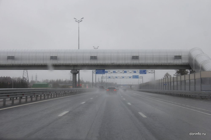Водителей предупреждают о непогоде в Ростовской области на трассе М-4 Дон