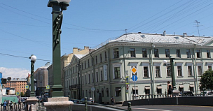 Новое светодиодное освещение установили на Сампсониевском мосту в Петербурге