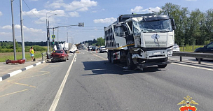 Семь автомобилей попали в аварию на трассе М-8 Холмогоры в Подмосковье