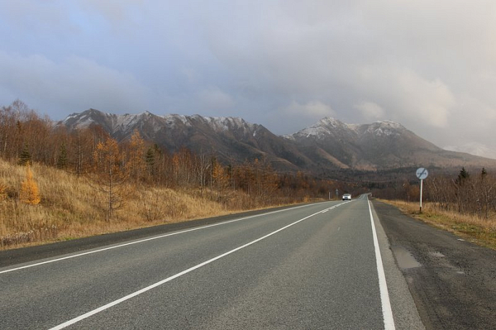 За два года к нормативу привели почти 120 км трассы А-393 на Сахалине