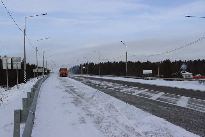 На период снегоочистки ограничено движение большегрузов по двум федеральным трассам в Забайкалье