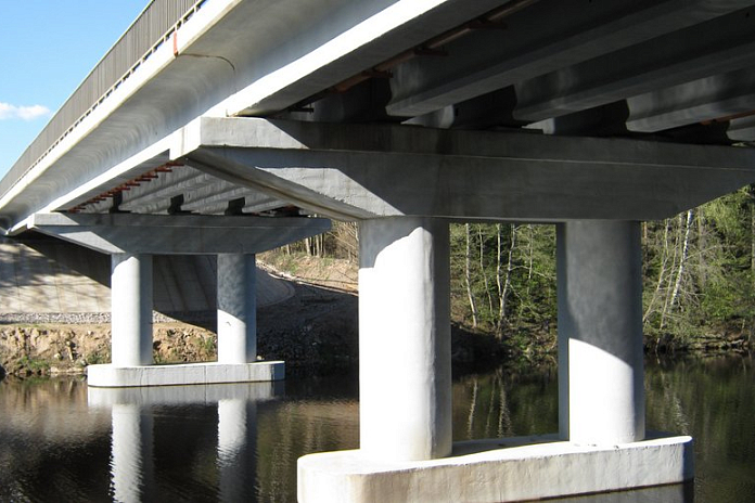 На 2,5 месяца введут реверс на мосту через Тихвинку на трассе А-114 в Ленобласти