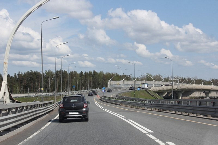 На ЗСД Петербурга перекроют два съезда на этой неделе