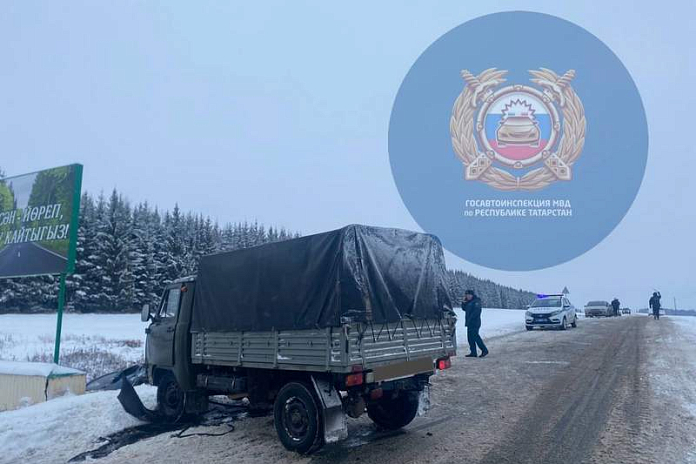 Четыре человека погибли в дорожной аварии в Татарстане