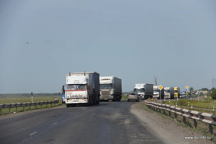 Движение грузовиков по дорогам Томской области ограничат с 1 апреля