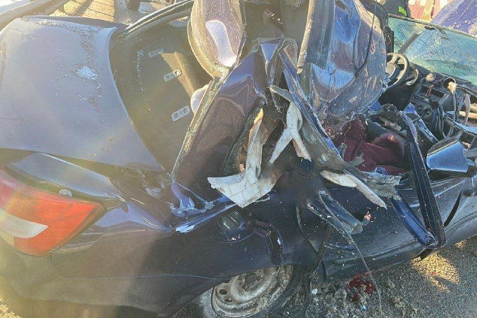 Двое погибли в утренней аварии на трассе М-4 Дон в Воронежской области