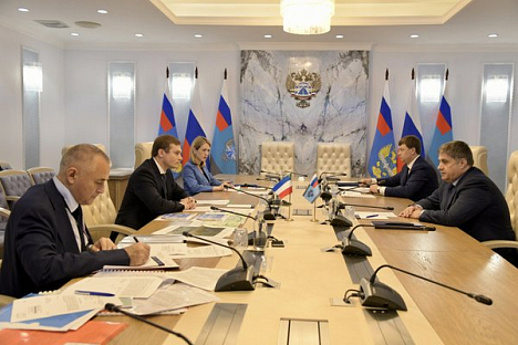 Хакасия и Росавтодор подписали меморандум о пятилетнем плане развития дорожной сети региона