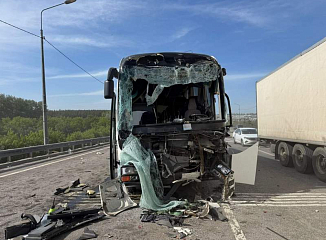 В аварии с автобусом на трассе М-4 Дон в Воронежской области пострадали 14 человек