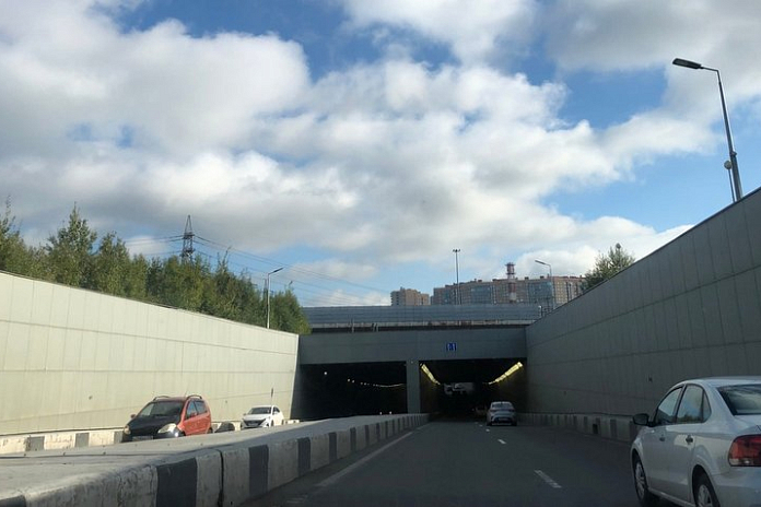 В Токсовском тоннеле на КАД Петербурга на неделю ограничат движение транспорта