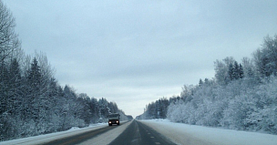 За новогодние каникулы в Ленобласти очистили от снега более 70 тыс. км дорог