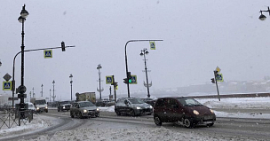 Новые светофоры с сигналом бело-лунного цвета появились в Курске