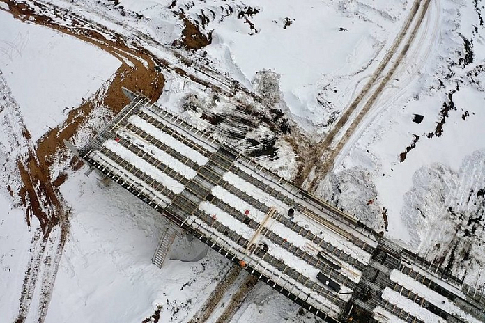 Смонтированы балки пролетов двух путепроводов на трассе М-7 Волга в Татарстане