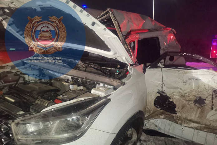 Женщина-водитель иномарки погибла в аварии на трассе в Татарстане
