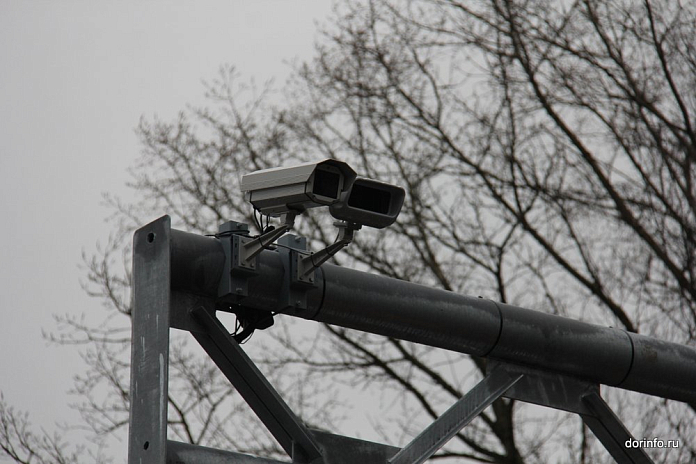 За январь камеры на дорогах Петербурга зафиксировали более 480 тыс. нарушений ПДД