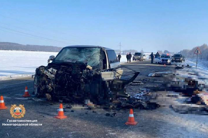 Три человека погибли в аварии на трассе в Нижегородской области