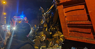 Двое погибли, 13 пострадали в ДТП с автобусом и снегоуборочной техникой в Ленобласти