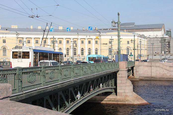 В Петербурге отремонтировали набережные Макарова и Смоленки