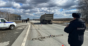 Женщина погибла в аварии на трассе Р-351 в Свердловской области