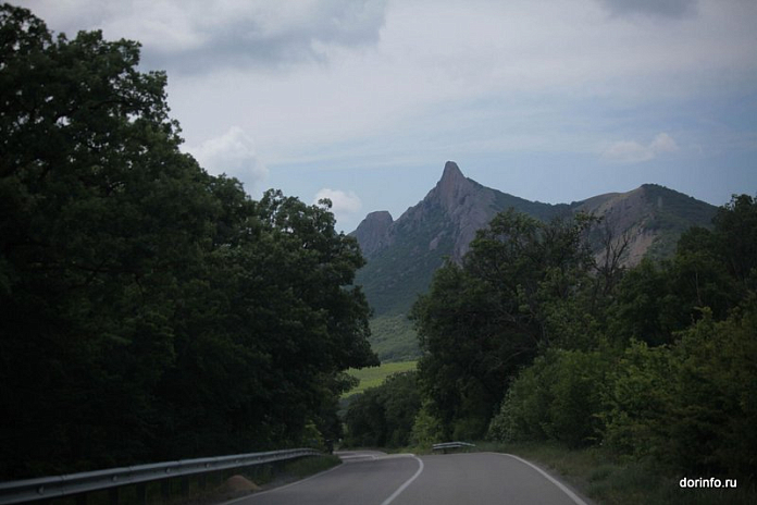 Стартовал ремонт дороги на Ай-Петри в Крыму