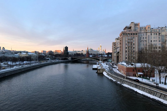 На Большом Москворецком и Большом Каменном мостах в Москве ограничат движение