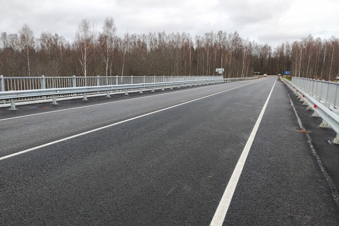 Досрочно завершился капремонт моста через Шелонь в Псковской области