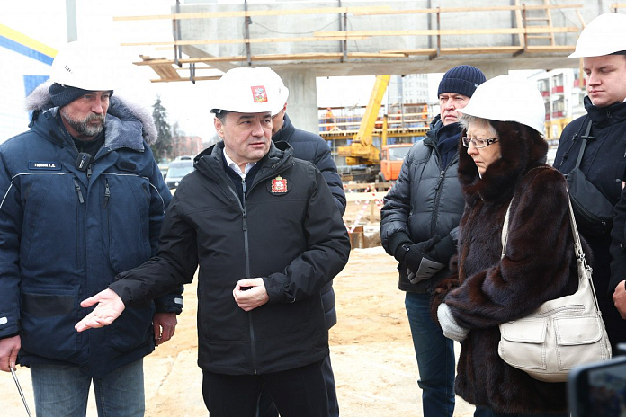 Строительство путепровода на первом этапе реконструкции Октябрьского проспекта в подмосковных Люберцах выполнено на 30 %