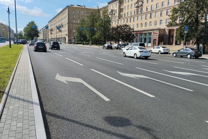 Досрочно обновили более 3 км Московского проспекта в Петербурге