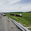 В аварии с легковушкой и грузовиком на трассе Р-402 в Тюменской области погиб человек