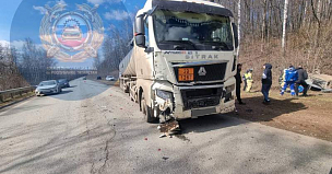Водитель и пассажирка из легковушки погибли в ДТП с грузовиком в Татарстане