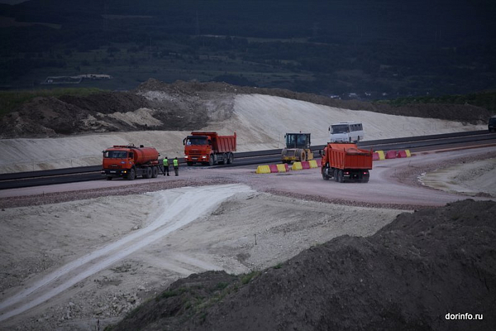 Строительство дороги Симферополь – Евпатория – Мирный в Крыму выполнено на 80 %