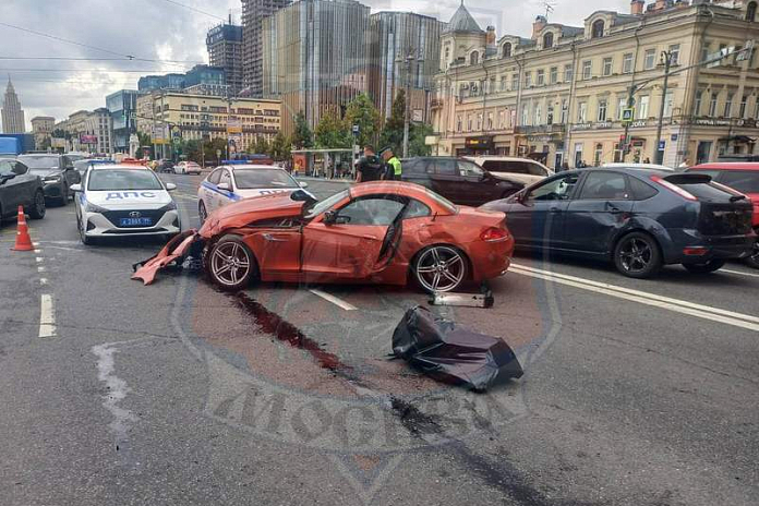 В Москве из-за ДТП с участием 4 машин на 1-й Тверской Ямской улице скопились пробки