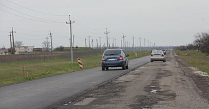 Участок дороги Яркое − Степное в Крыму ремонтируют по БКД