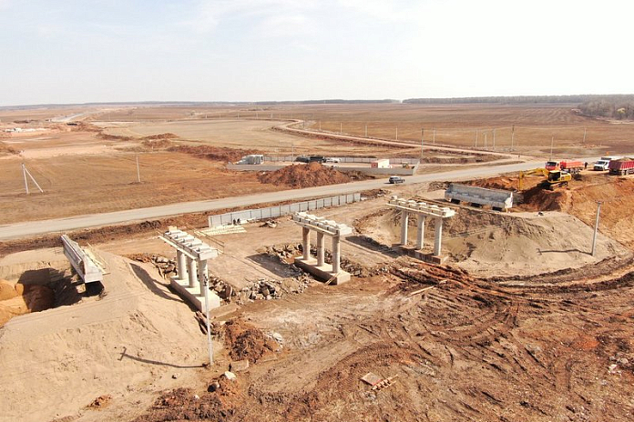 Готовы опоры путепровода на обходе Нижнекамска и Набережных Челнов возле поселка Комсомолец в Татарстане