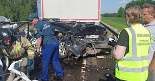 Шесть автомобилей столкнулись на трассе Р-255 Сибирь в Красноярском крае: один человек погиб