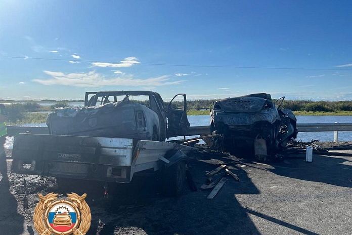 Ребенок и трое взрослых погибли в ДТП с возгоранием на трассе А-376 в Хабаровском крае