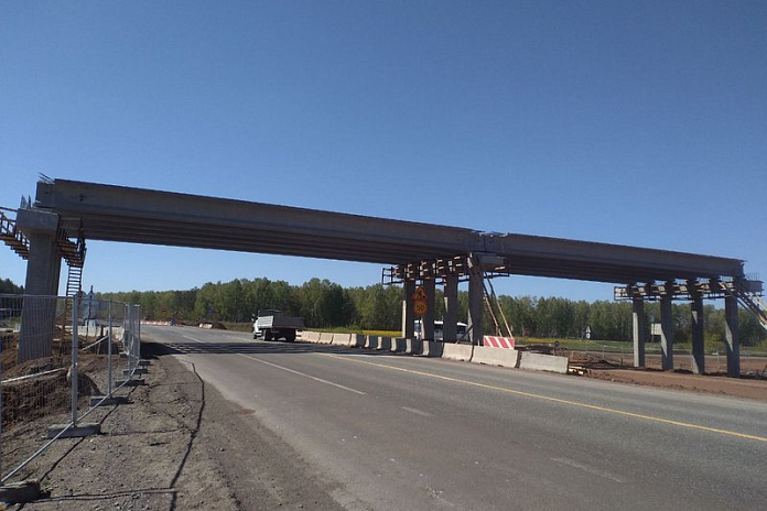 Смонтированы балки пролетов путепровода на трассе М-7 Волга в Актанышском районе Татарстана