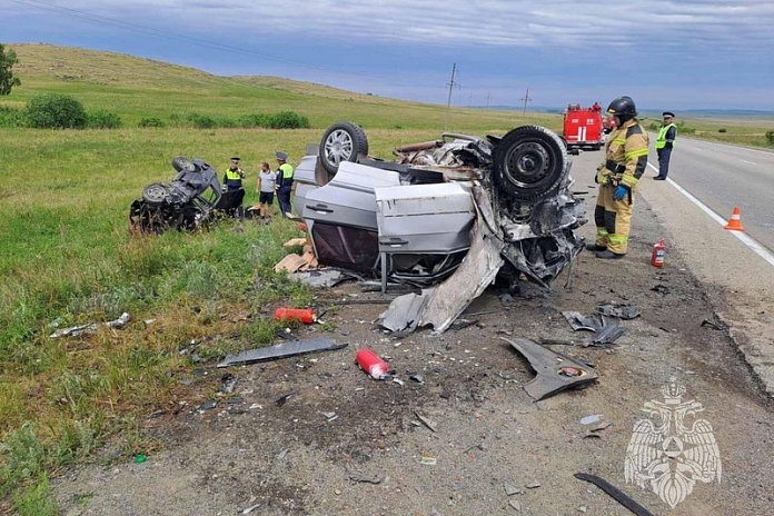Шесть человек погибли в ДТП на дороге Южноуральск - Магнитогорск в Челябинской области