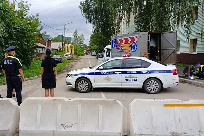 В Нижнем Тагиле ограничено движение транспорта в районе обрушения дома