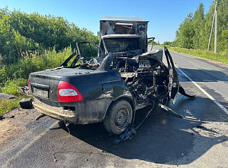 Три человека стали жертвами утреннего ДТП с возгоранием во Владимирской области