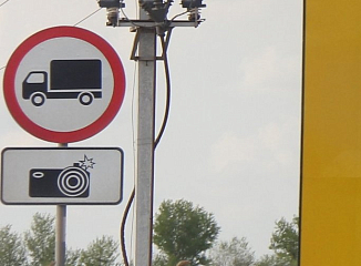 На двух участках трассы Р-207 в Пензенской области ограничили движение большегрузов