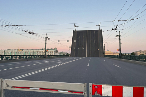 Мосты Петербурга готовы к сезону навигации