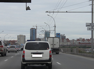 Открыто шестиполосное движение по Димитровскому мосту в Новосибирске