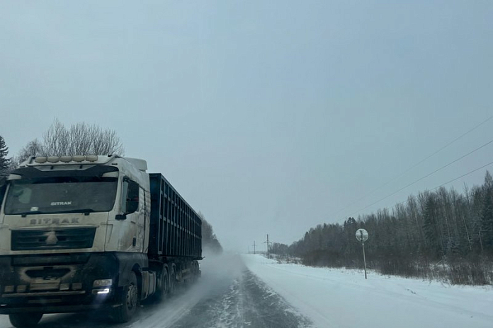 На Сахалине ограничено движение транспорта по ряду автодорог